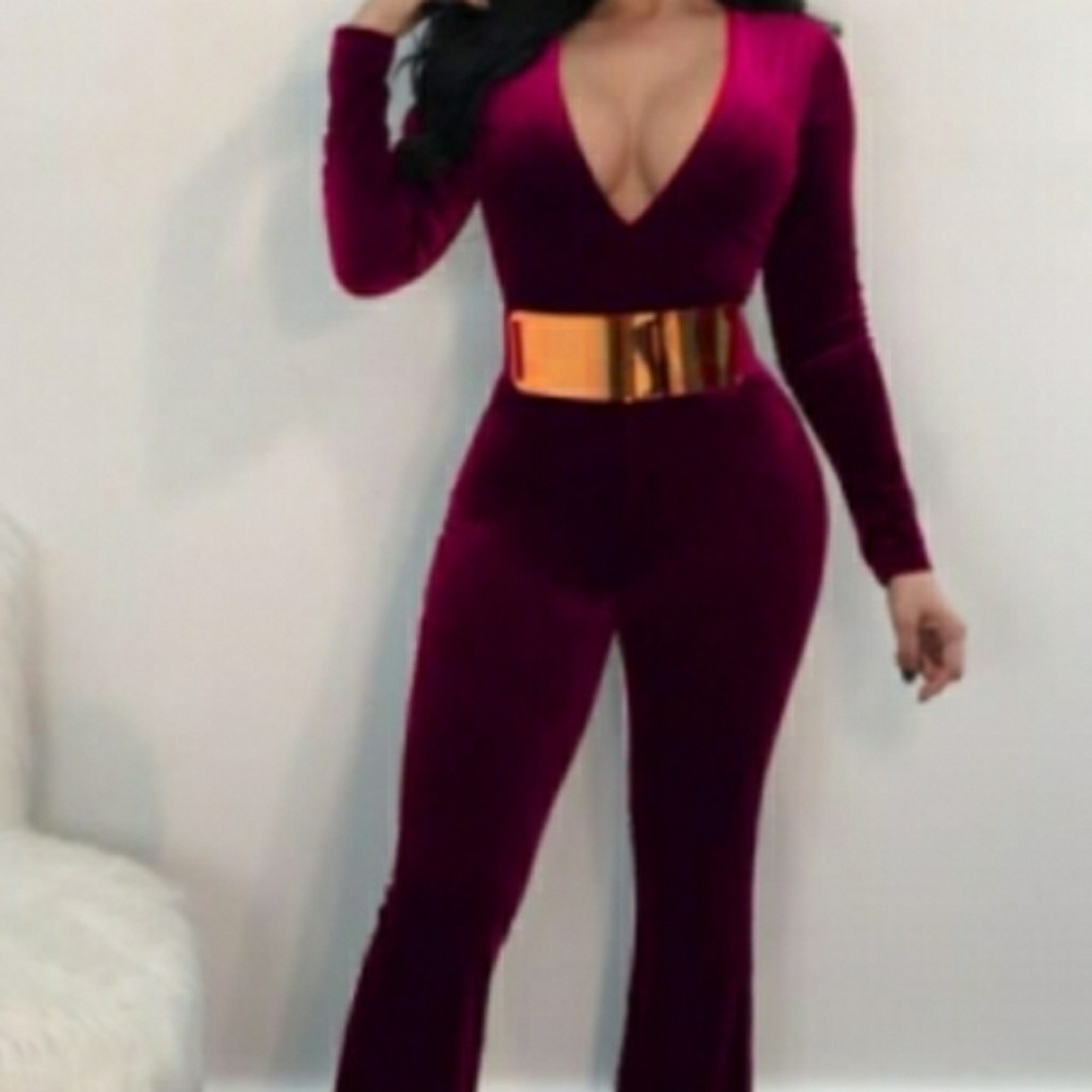 Women's Clothes - Picture 2 of 2